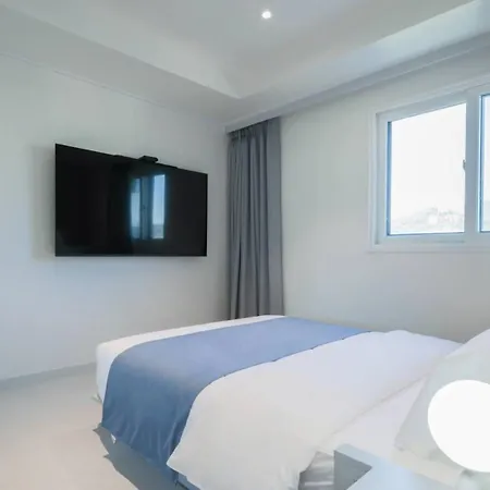 The M Hotel
