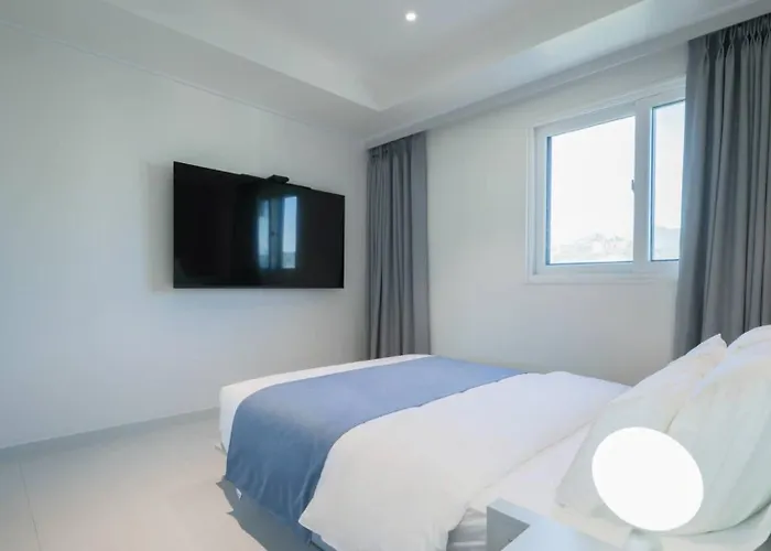 Hotel The M